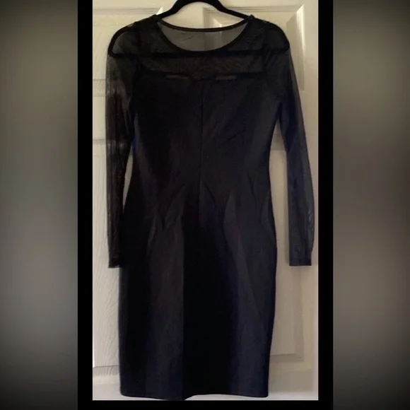 Venus Black Long Sleeve Mini Short Dress size S

Length 36” - Picture 2 of 6